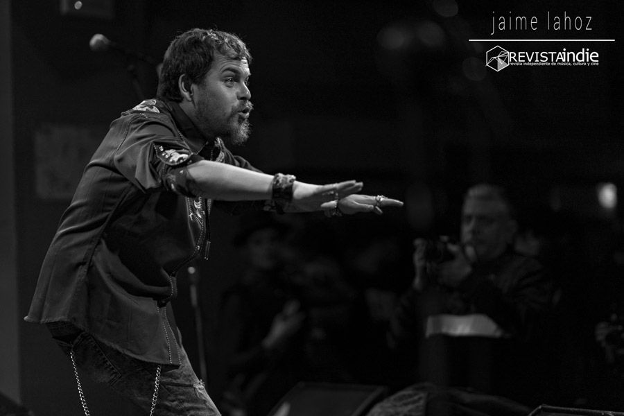 JIMMY BARNATÁN & THE COCOONERS