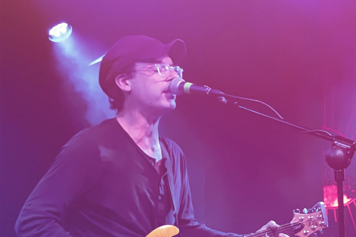 CLAP YOUR HANDS SAY YEAH